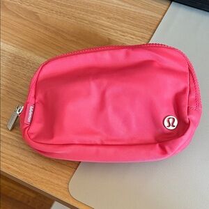 Lululemon Everywhere Belt Bag, 1L Dessert Red